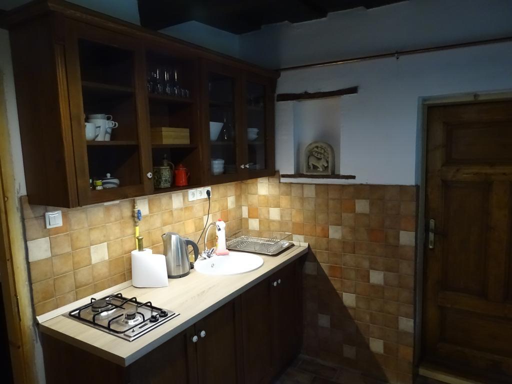 Nefelejcs Vendeghaz Holloko Apartment Exterior photo